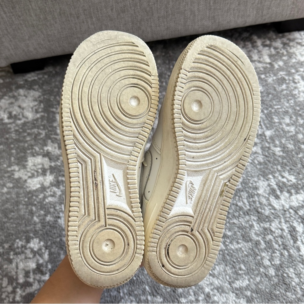 Nike White Air Force 1 Sneakers Size 4.5 Y - Picture 7 of 9